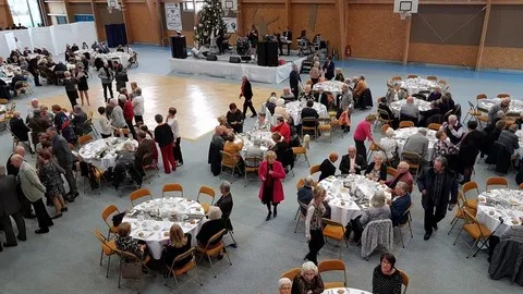 Repas des seniors - 15 décembre 2019 Repas des seniors, 15 décembre 2019, St Pierre du Perray