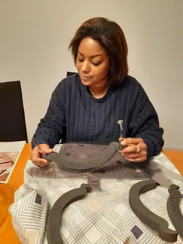 Montage de visières Céline Géran, St Pierre du Perray, montage de visières, 28 avril 2020